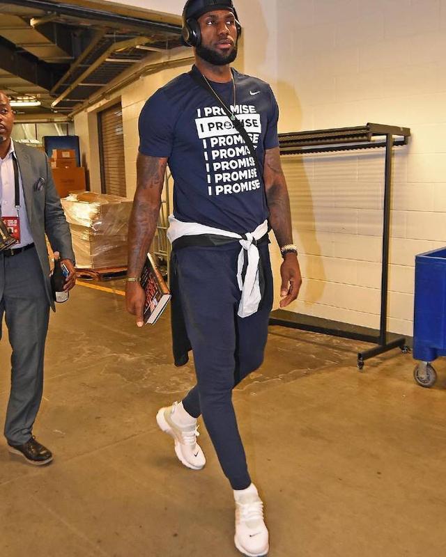 路就贯彻 路就贯彻