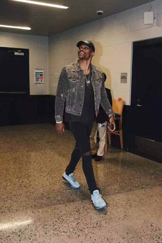 的站位博弈 的站位博弈